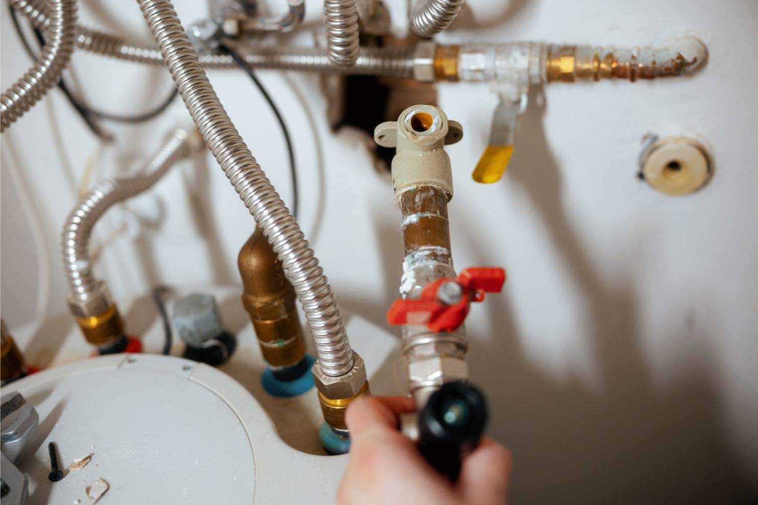 Featured image for post: Water Heater Replacement Cost in Woodbridge, VA: What to Expect
